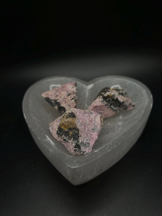 Rhodonite Rough Small Crystal , Metaphysical Healing, 1x