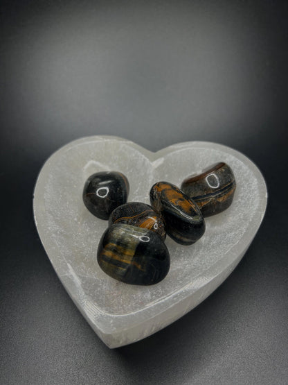 Tumbled Tiger’s Eye Crystal, Natural Healing Stone for Protection, Confidence & Grounding, Tiger’s Eye Gemstone for Meditation