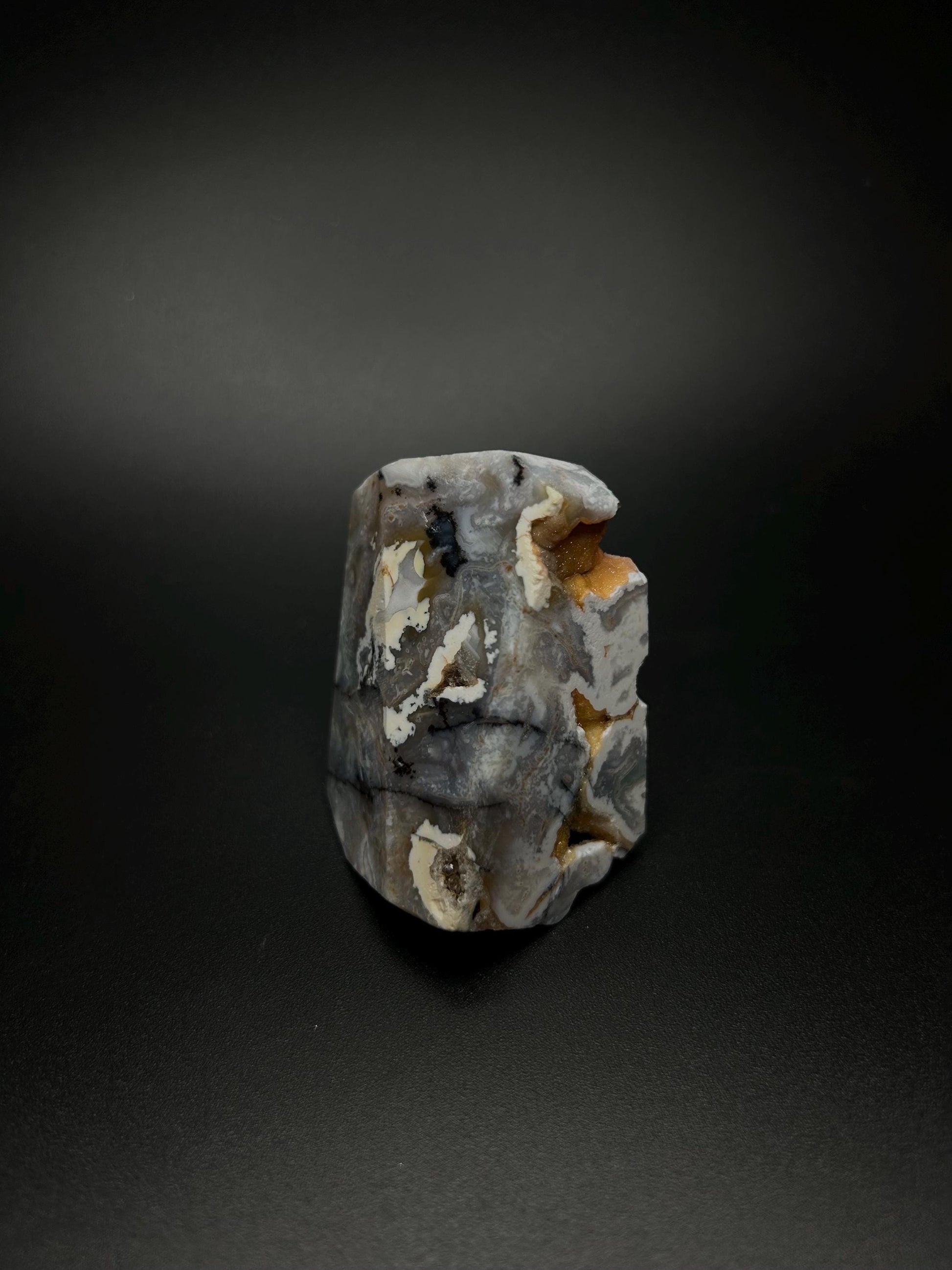 Pink Moss Agate Crystal, Heart Chakra Healing Stone for Self Love And Balance, Raw Natural Moss Agate Crystal for Energy Cleansing, Emotion