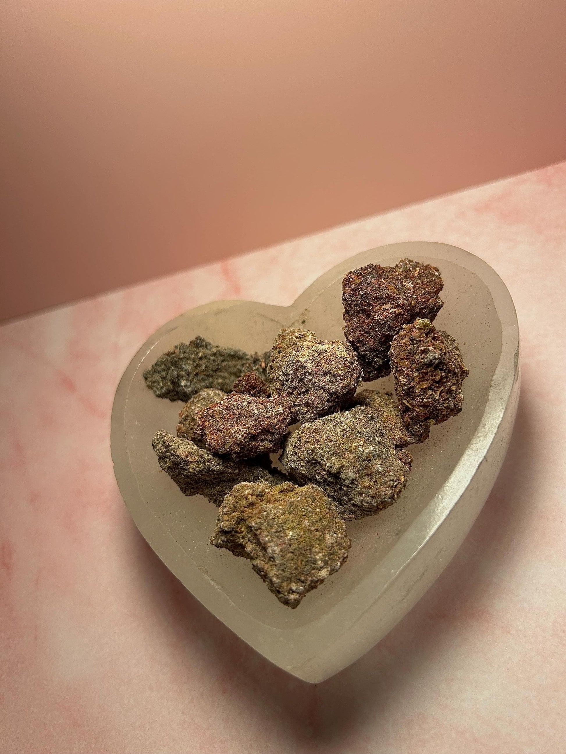 Dragon’s Blood Resin Incense, Potent Protection, Manifestation Ritual Resin, Natural Red Resin, Spiritual Cleansing 2oz