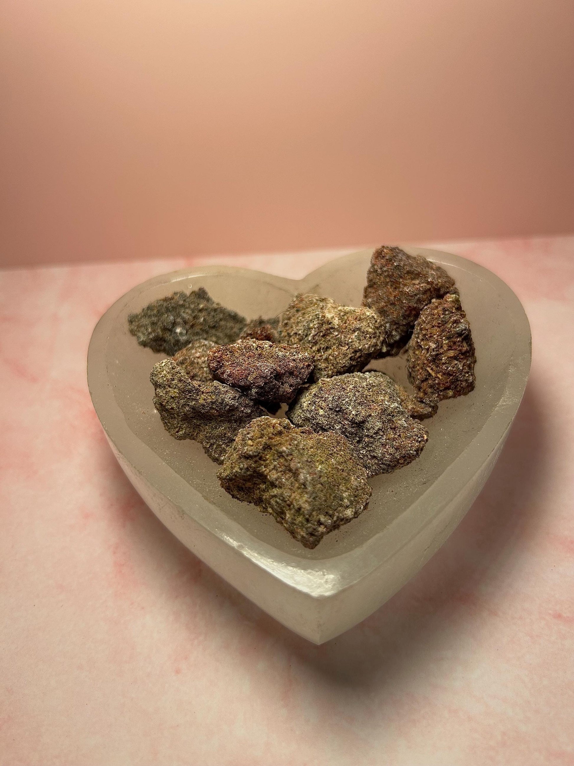 Dragon’s Blood Resin Incense, Potent Protection, Manifestation Ritual Resin, Natural Red Resin, Spiritual Cleansing 2oz