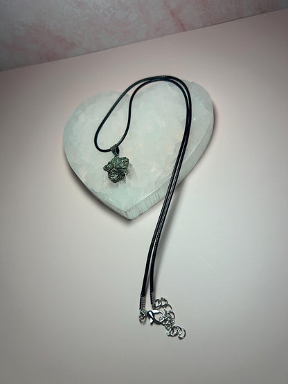 Pyrite Pendant Necklace for Abundance & Protection – Natural Raw Pyrite Crystal Necklace – Wealth Manifestation Jewelry – Goldstone Pendant