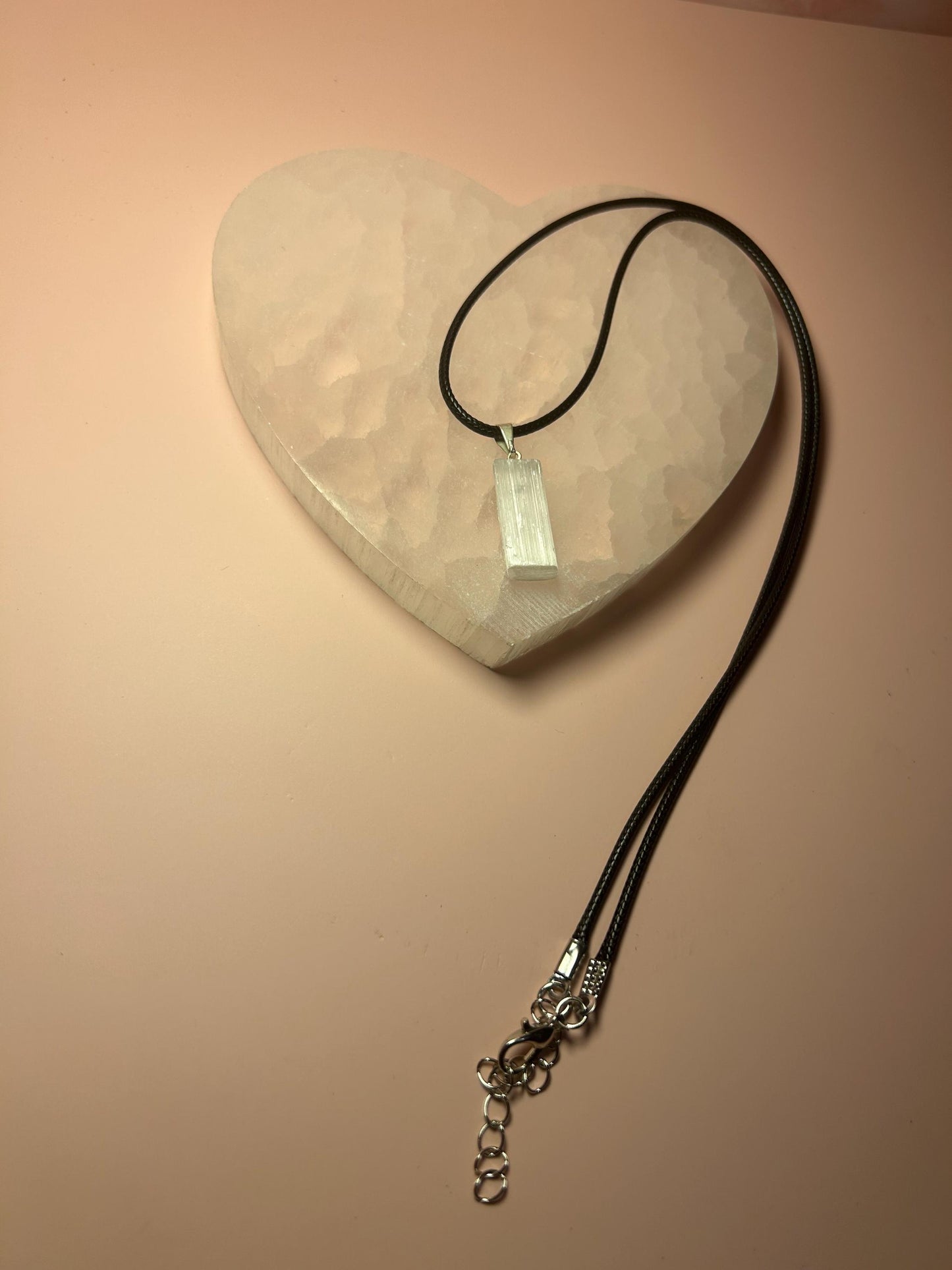 Selenite Rough Crystal Pendant Necklace, Energy Cleansing & Aura Protection, Raw Selenite Jewelry, Spiritual Healing Gift for Her or Him