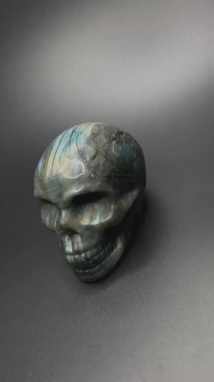 Natural Labradorite Crystal Stone, Healing Labradorite Skull Stone for Intuition, Protection, Chakra Meditation Crystal, Raw Labradorite