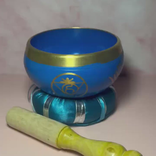 Vissudha Singing Bowl Set with Cushion & Mallet,  Handmade Meditation Sound Bowl,  Chakra Healing Tibetan Singing Bowl Gift for Yoga