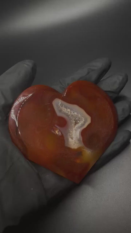 Carnelian Heart Crystal – Polished Healing Stone for Confidence, Motivation & Energy Boost, Spiritual Gift for Her