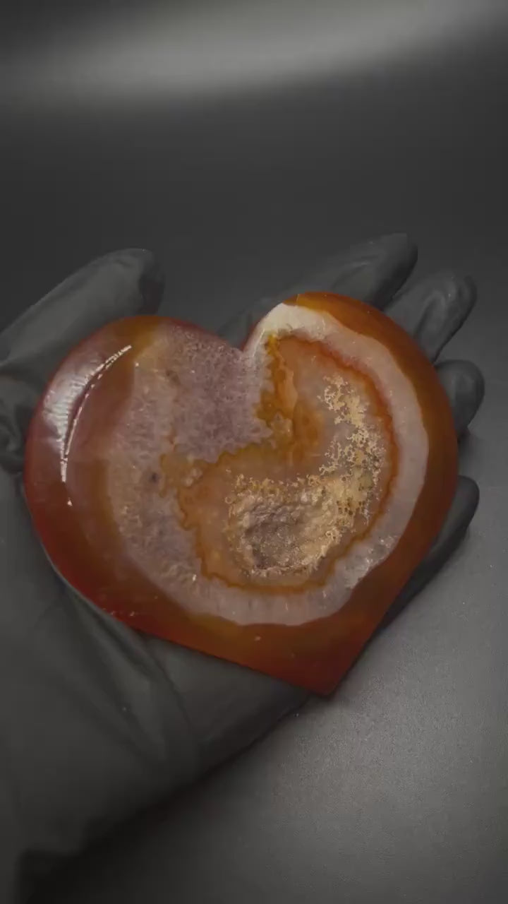 Polished Carnelian Heart, Reiki Healing Crystal for Confidence, Energy & Passion, Great Gift for Crystal Lovers