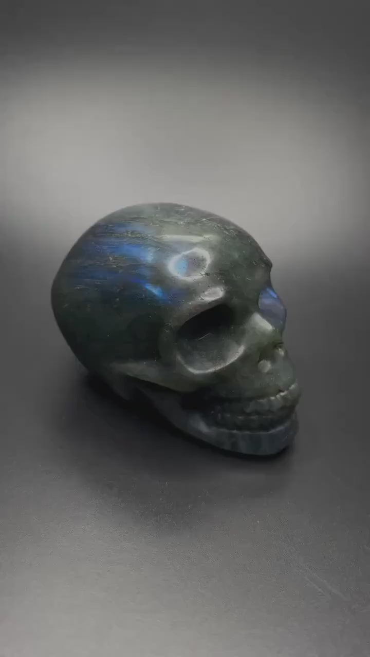 Labradorite Crystal Stone, Healing Stone Skull Stone for Intuition, Protection, Chakra Meditation Crystal, Raw Labradorite